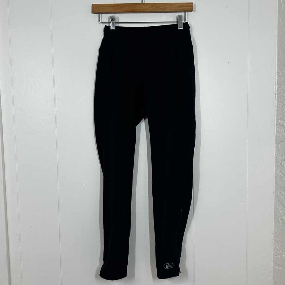 REI Athletic leggings with zippers